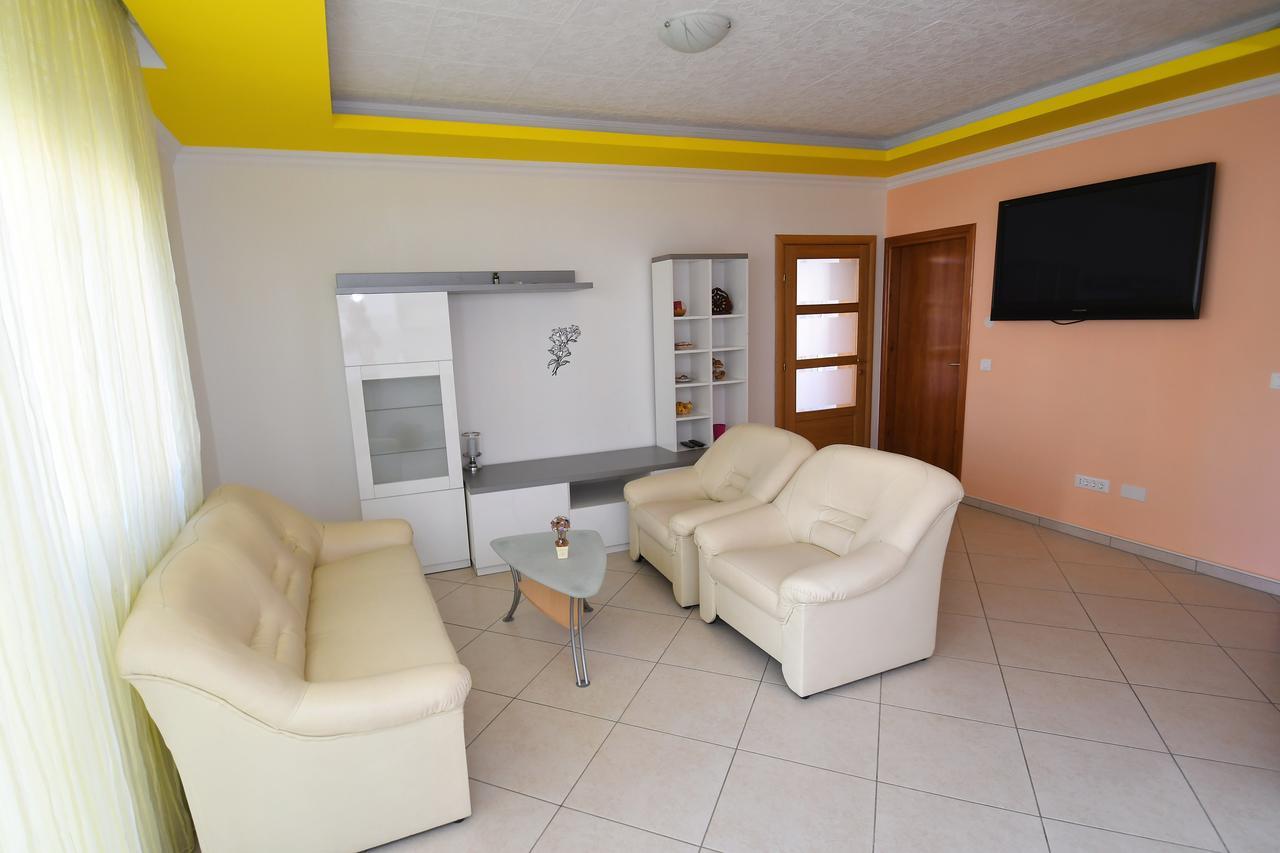 Apartment Mirjana 2 Риека Экстерьер фото